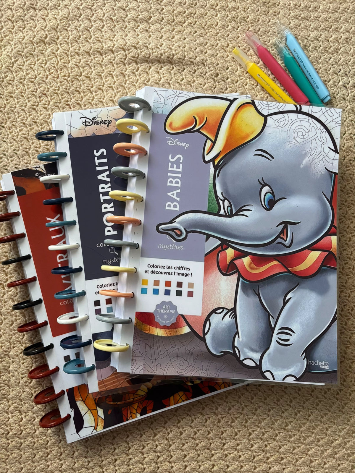 Libros para colorear de Disney anillado inteligente